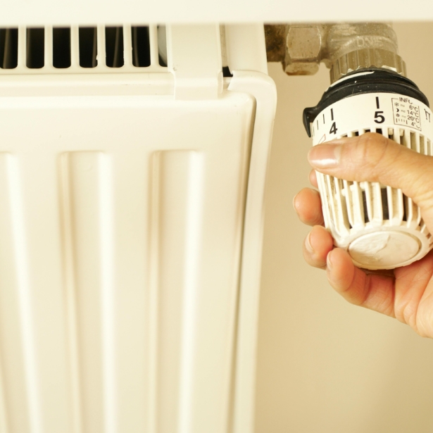 Thermostat on radiator